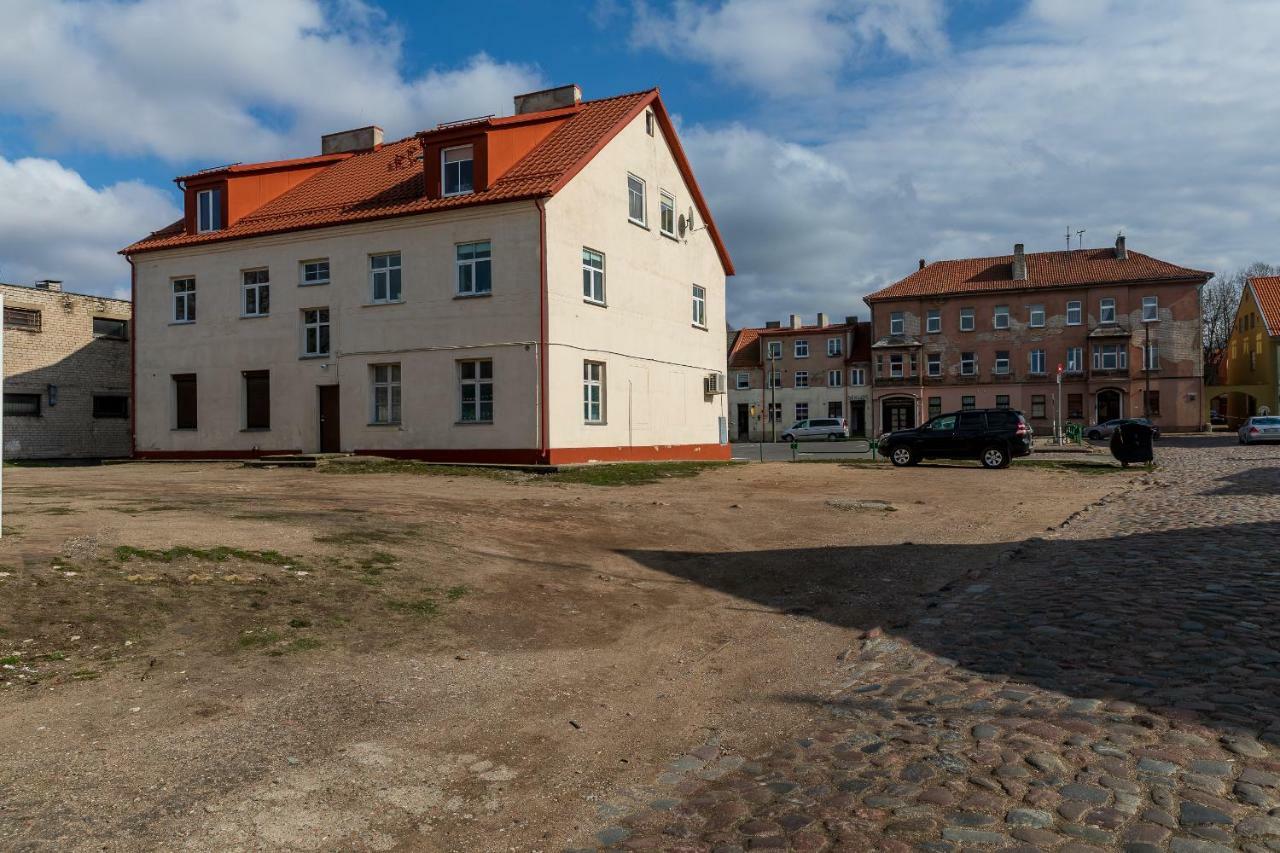 Compact Apartment Near Food Market In The Oldtown Plus Free Parking Klaipėda Eksteriør billede