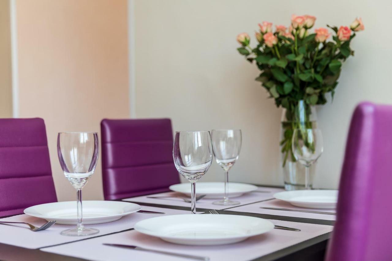 Compact Apartment Near Food Market In The Oldtown Plus Free Parking Klaipėda Eksteriør billede